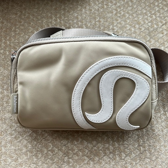 everywhere belt bag lululemon white lemon bunny Curated Bundle: 2 Bags in Mint Your essentials Lululemon belt bag: Shop summery